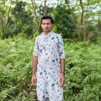  Elias  Miah